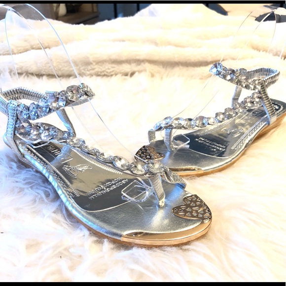 Gorgeous Sandals Encrusted with Crystals - Picture 2 of 8